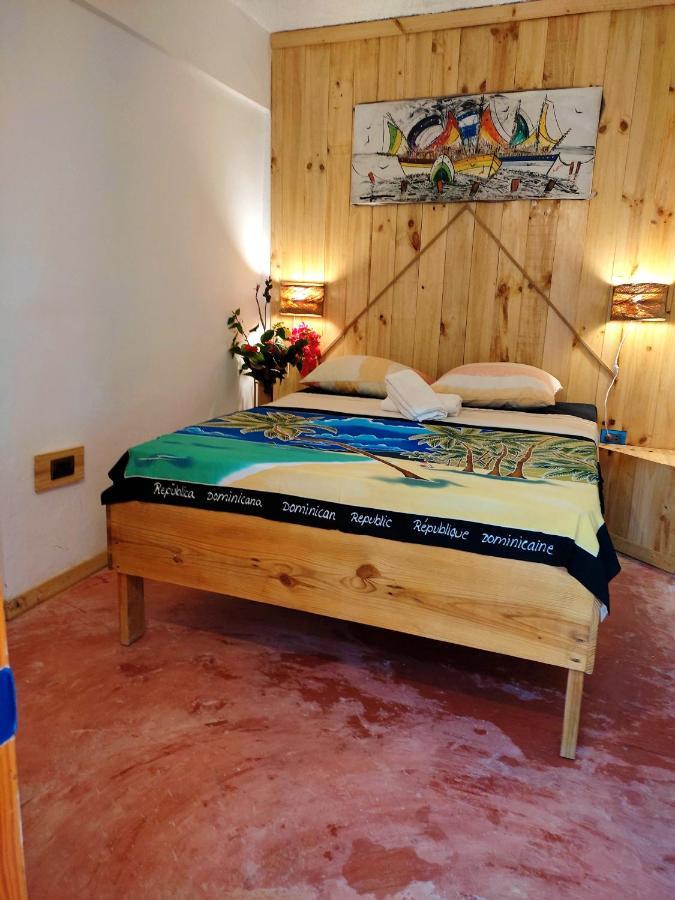 Hostel La Ballena Backpacker لاس غاليراس المظهر الخارجي الصورة