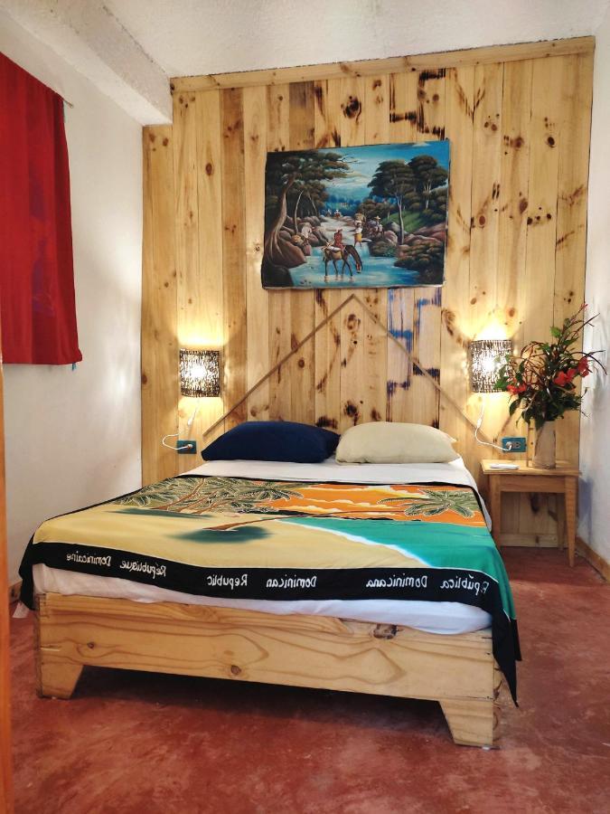 Hostel La Ballena Backpacker لاس غاليراس المظهر الخارجي الصورة