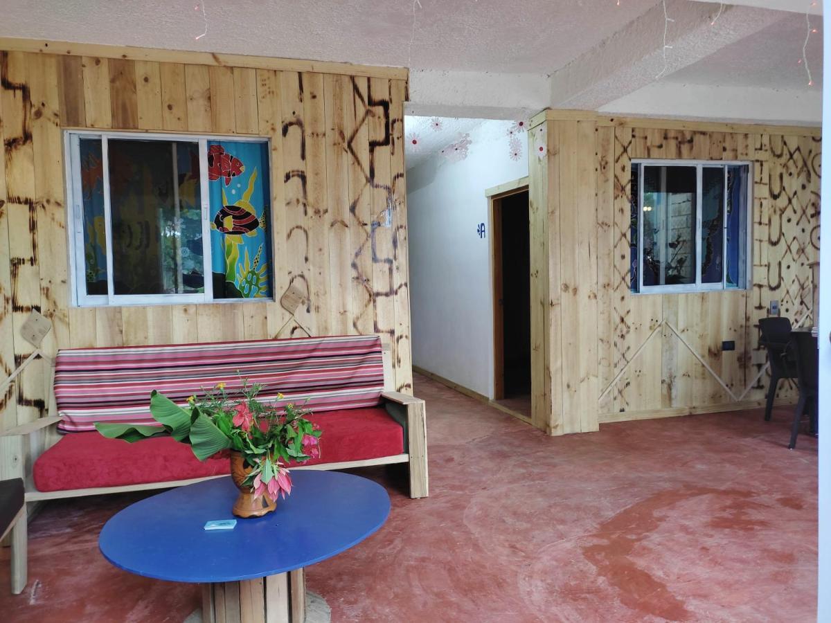Hostel La Ballena Backpacker لاس غاليراس المظهر الخارجي الصورة