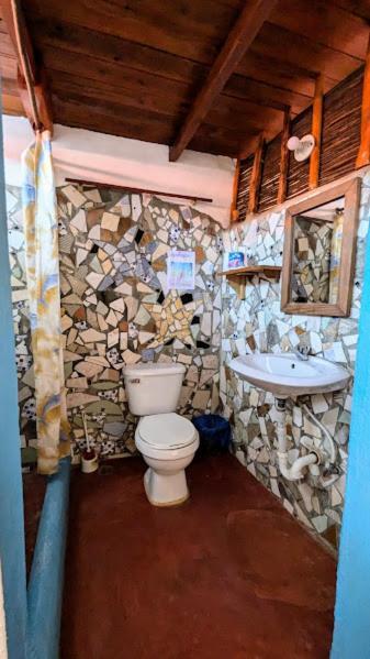 Hostel La Ballena Backpacker لاس غاليراس المظهر الخارجي الصورة
