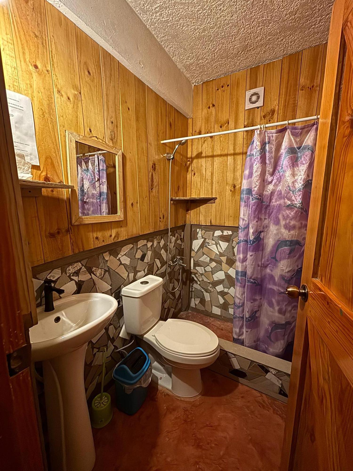 Hostel La Ballena Backpacker لاس غاليراس المظهر الخارجي الصورة