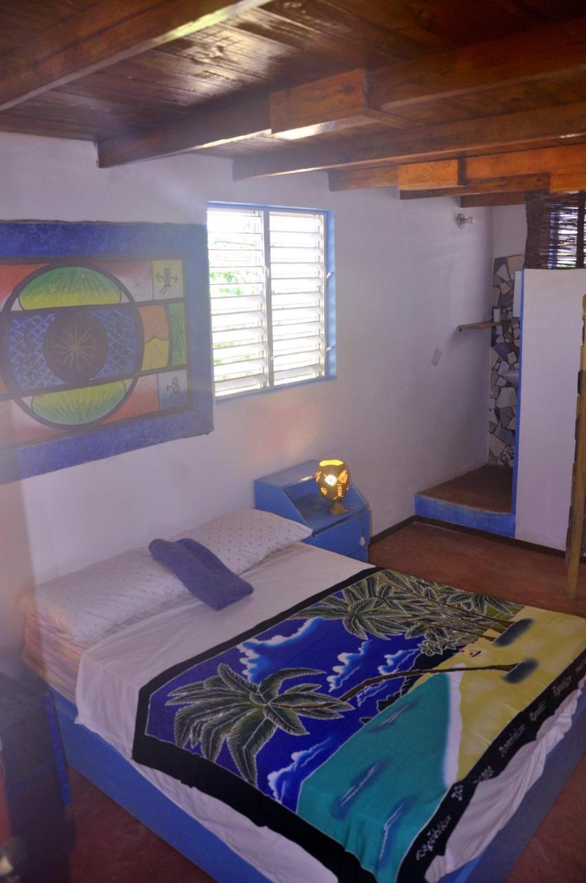 Hostel La Ballena Backpacker لاس غاليراس المظهر الخارجي الصورة